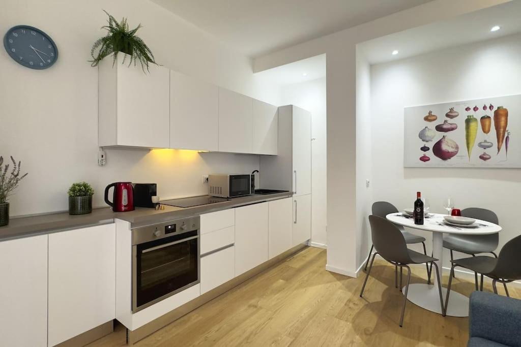 Apartamento 10 Min To Rho Fiera-sansiro - Wifi - Ac - Netflix Milán